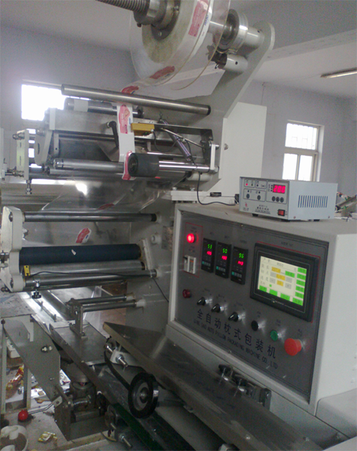 纱布片折叠机如何实现自动化操作？